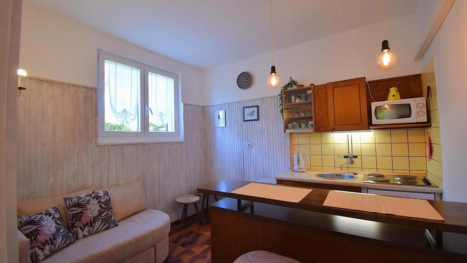 Apartments Zenko Rab Town